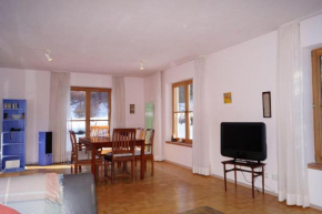 Ferienhaus-Eschenlohe-Direkt-in-Bergnaehe-Wanderungen-und-Mountainbike-vom-Haus-aus-moeglich